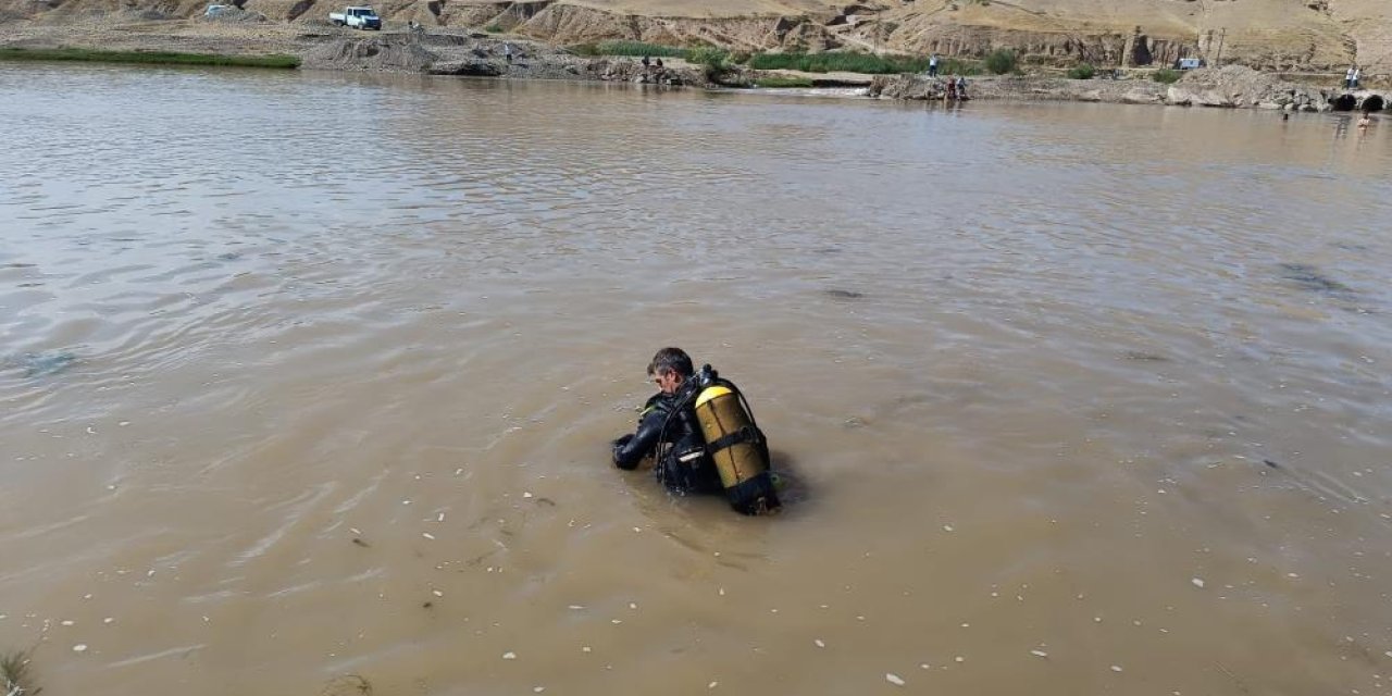 Diyarbakır’da Dicle Nehri'ne giren çocuk, boğularak hayatını kaybetti