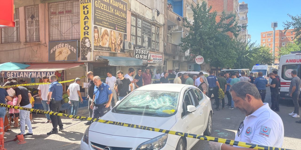 Diyarbakır'da silahlı ve bıçaklı kavga; çok sayıda yaralı var