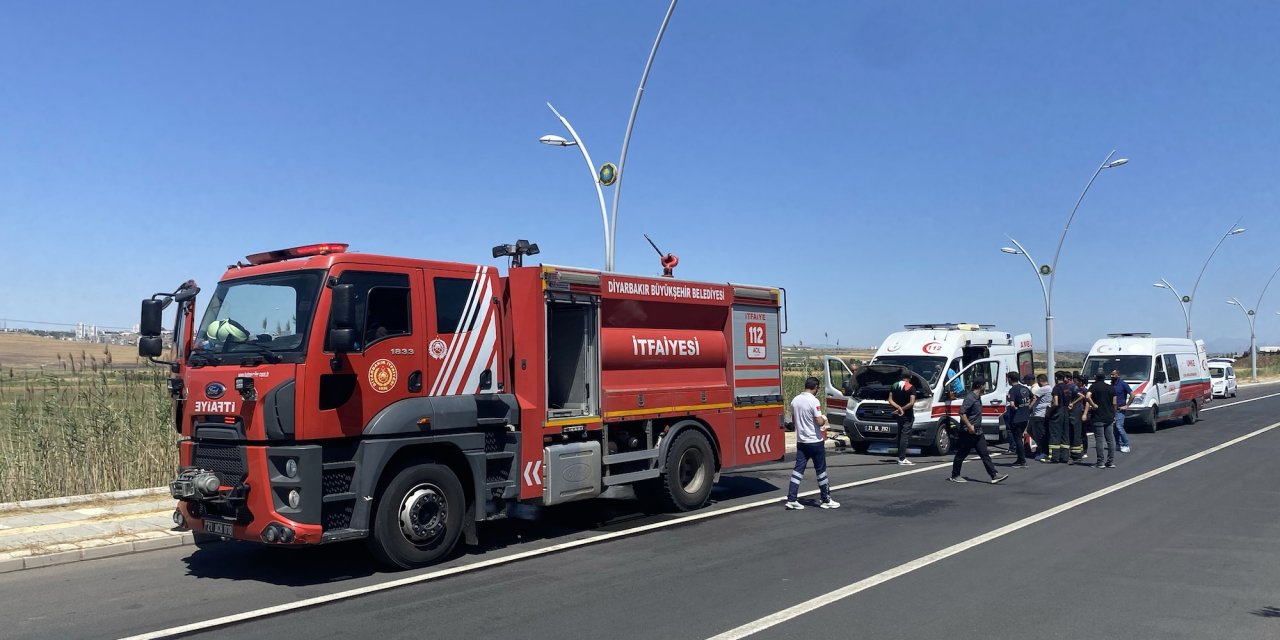 Diyarbakır'da seyir halindeki ambulansta yangın