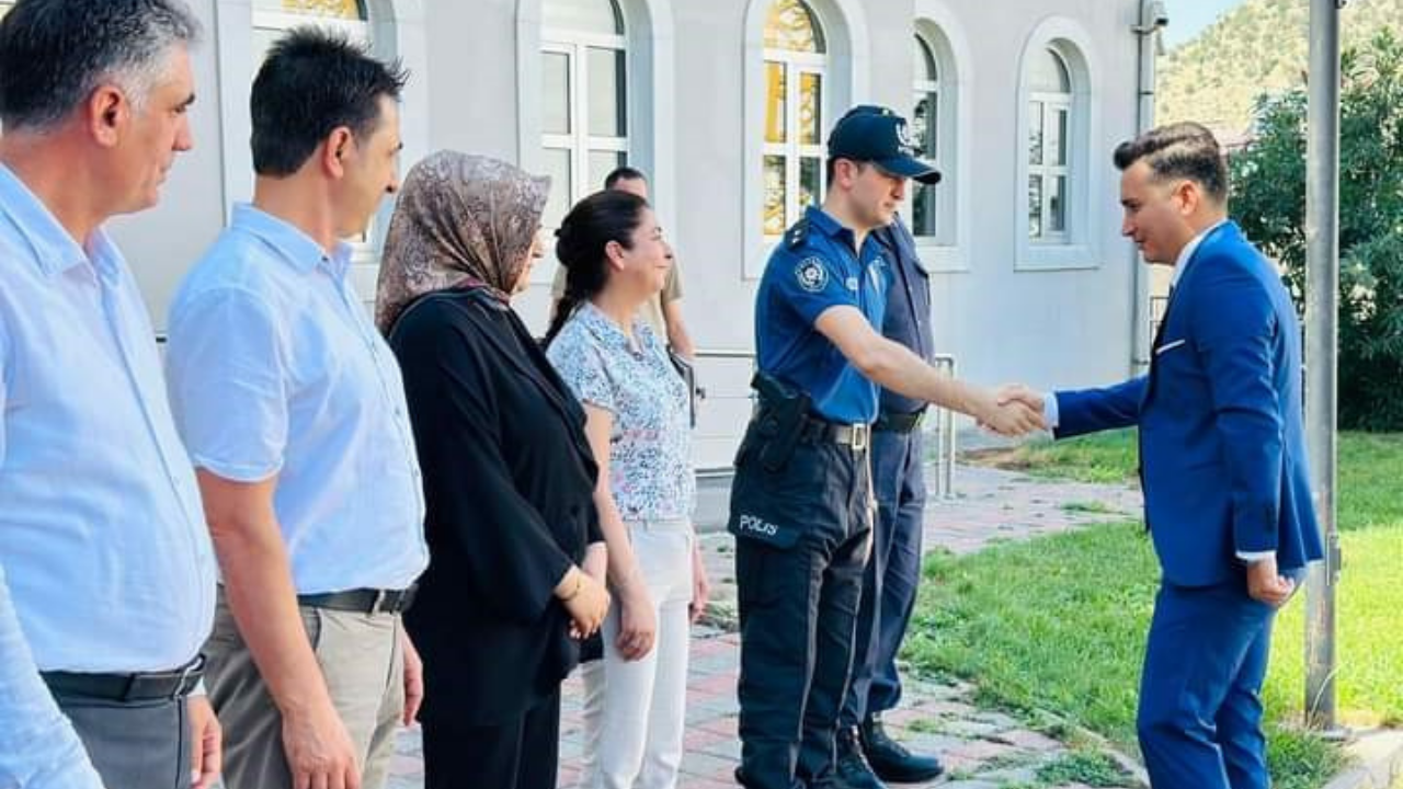 Çermik’in yeni kaymakamı Adem Karataş, görevine başladı