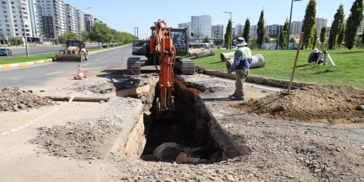 Diyarbakır’da risk taşıyan köprülü kavşaktaki çalışmalar sona gelindi