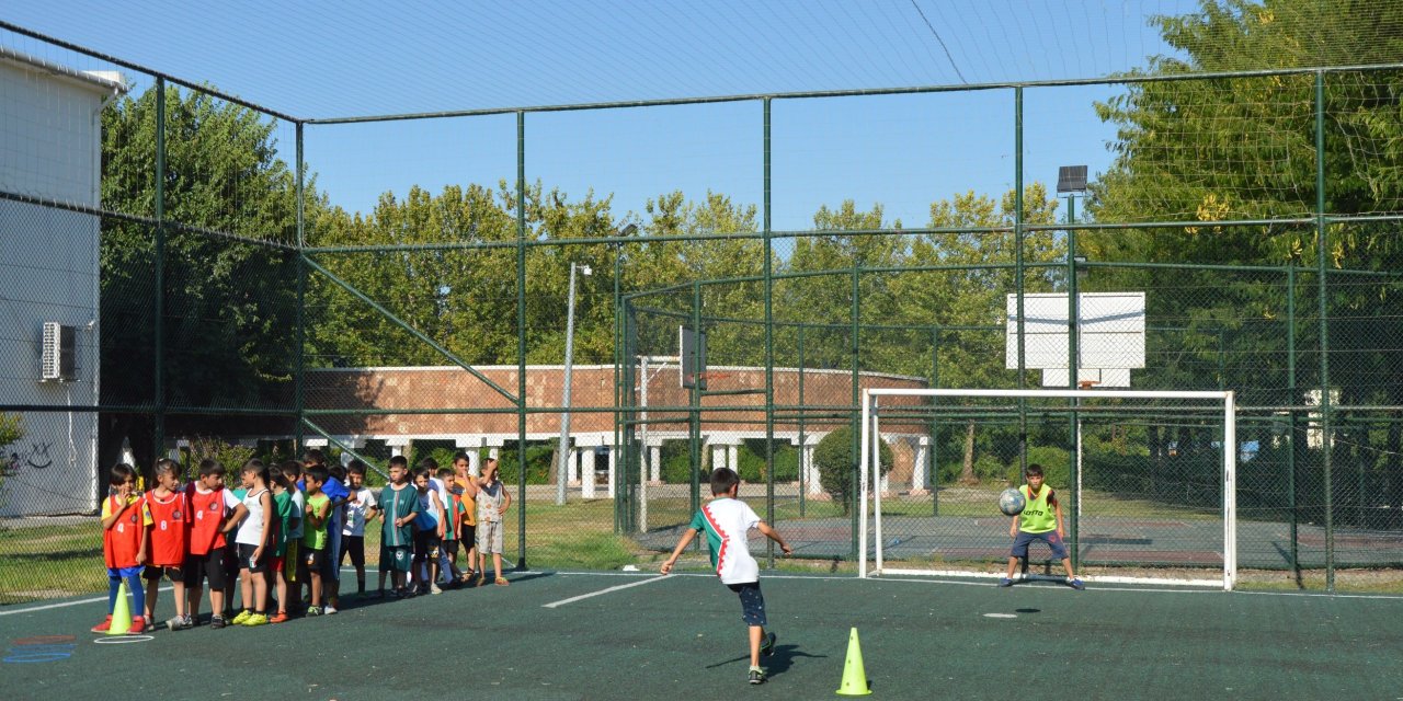 Diyarbakır’daki çocuklar Yaz Spor Okulları’nda yeteneklerini geliştiriyor