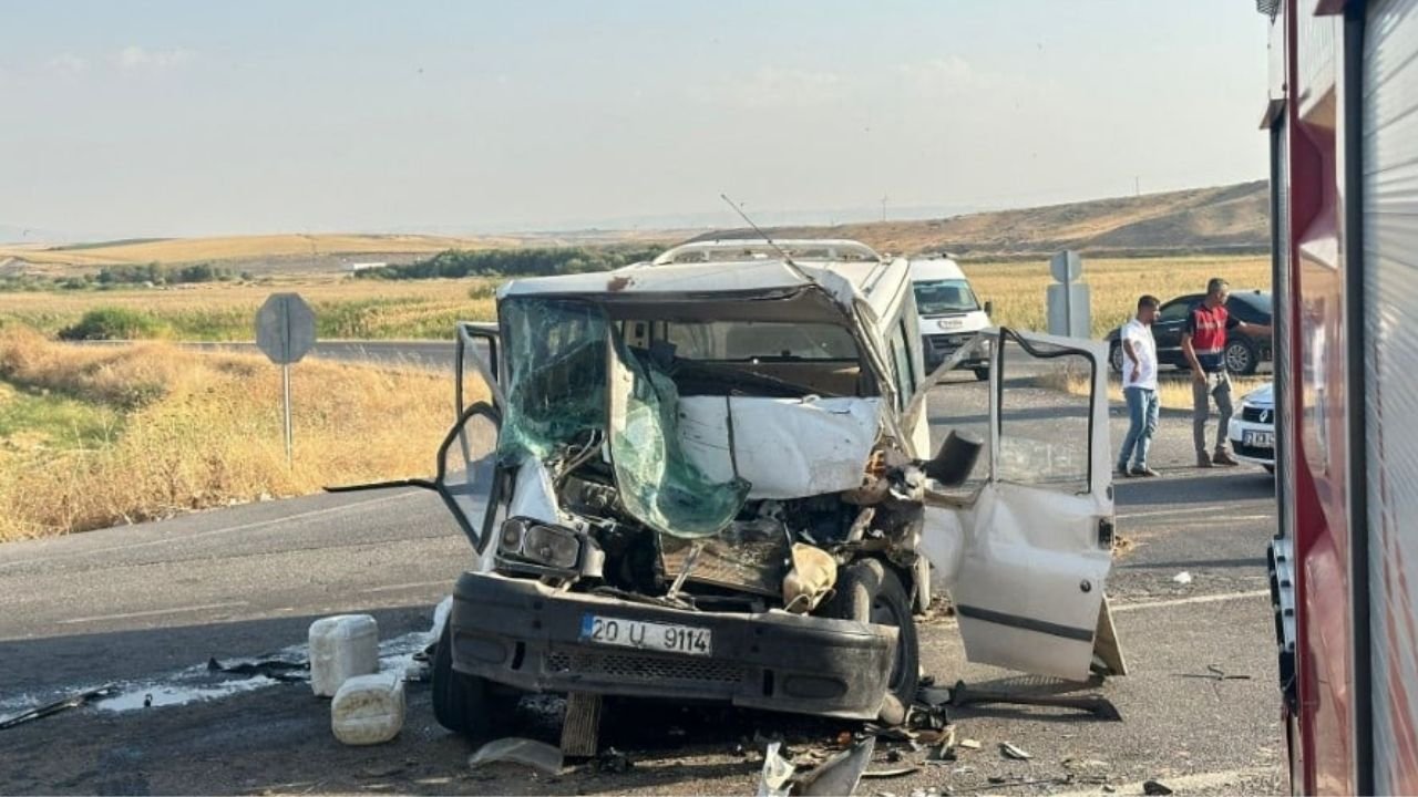 Diyarbakır'da akıl almaz kaza: 3 yaralı