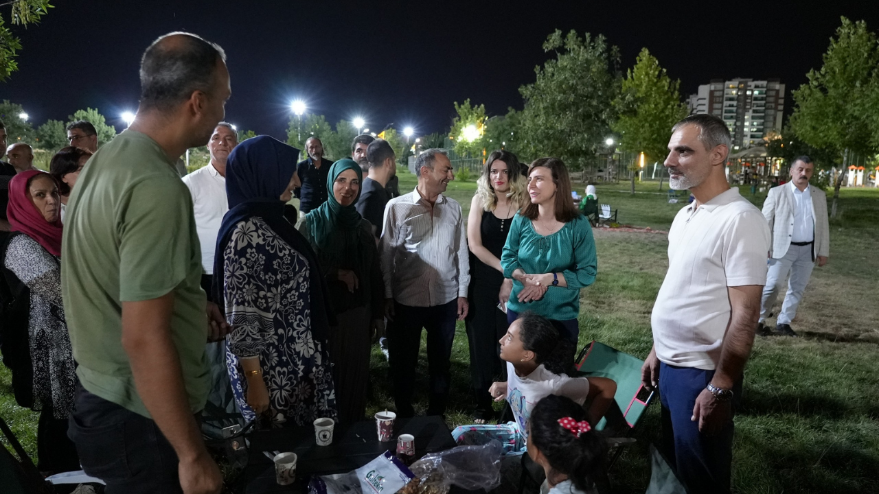 Diyarbakır'da Eş Başkanlardan parklarda farkındalık