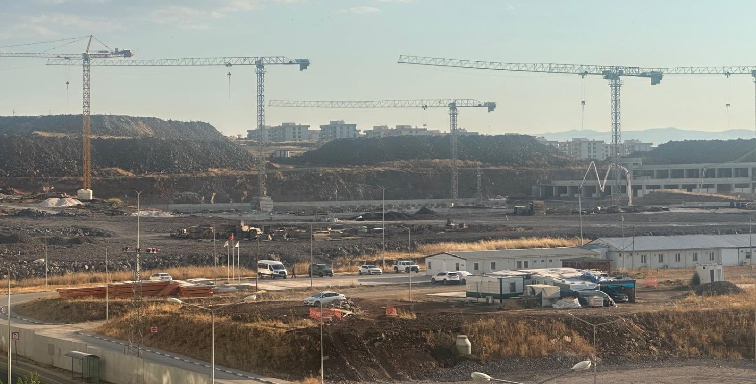 Diyarbakır Şehir Hastanesi’nin yapımı yılan hikayesine döndü