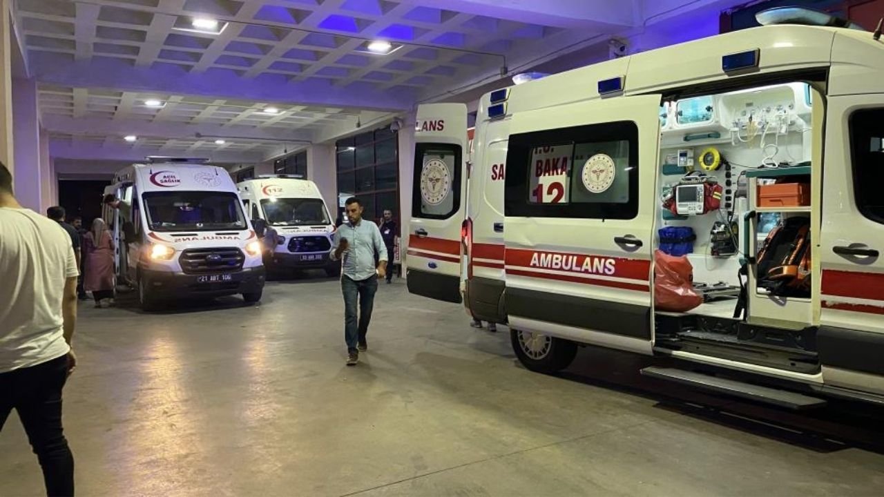 Diyarbakır’da amca çocukları arasında bıçaklı-sopalı kavga: 5 yaralı