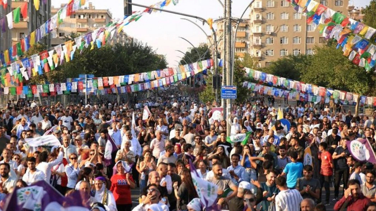 "Özgürlük mitingi" öncesi Diyarbakır Valiliğinden yasak kararı