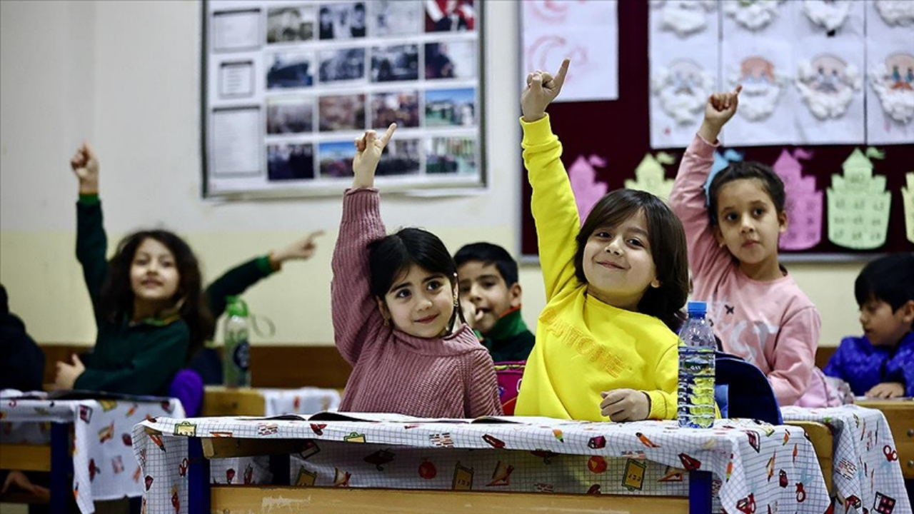 Yeni eğitim öğretim yılı pazartesi başlıyor