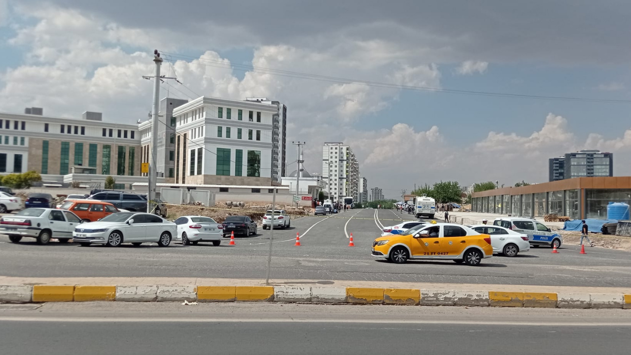 Narin'in cansız bedeni Diyarbakır Adli Tıp Kurumu'na getirildi