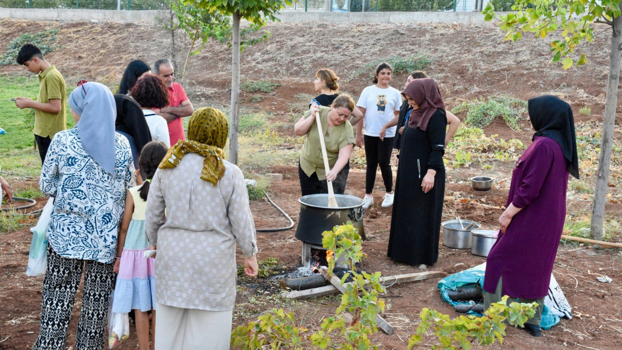 Diyarbakır'da geleneksel bağ bozumu başladı!