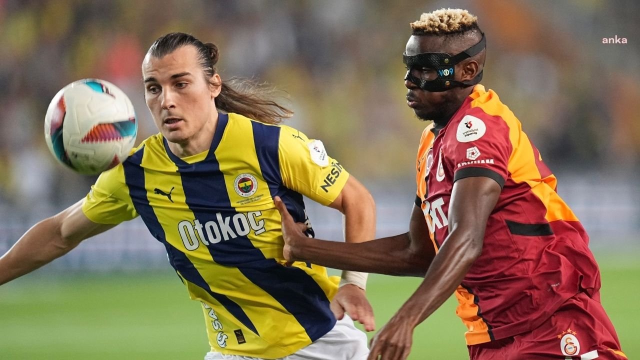 Fenerbahçe sahasında Galatasaray'a 3-1 yenildi