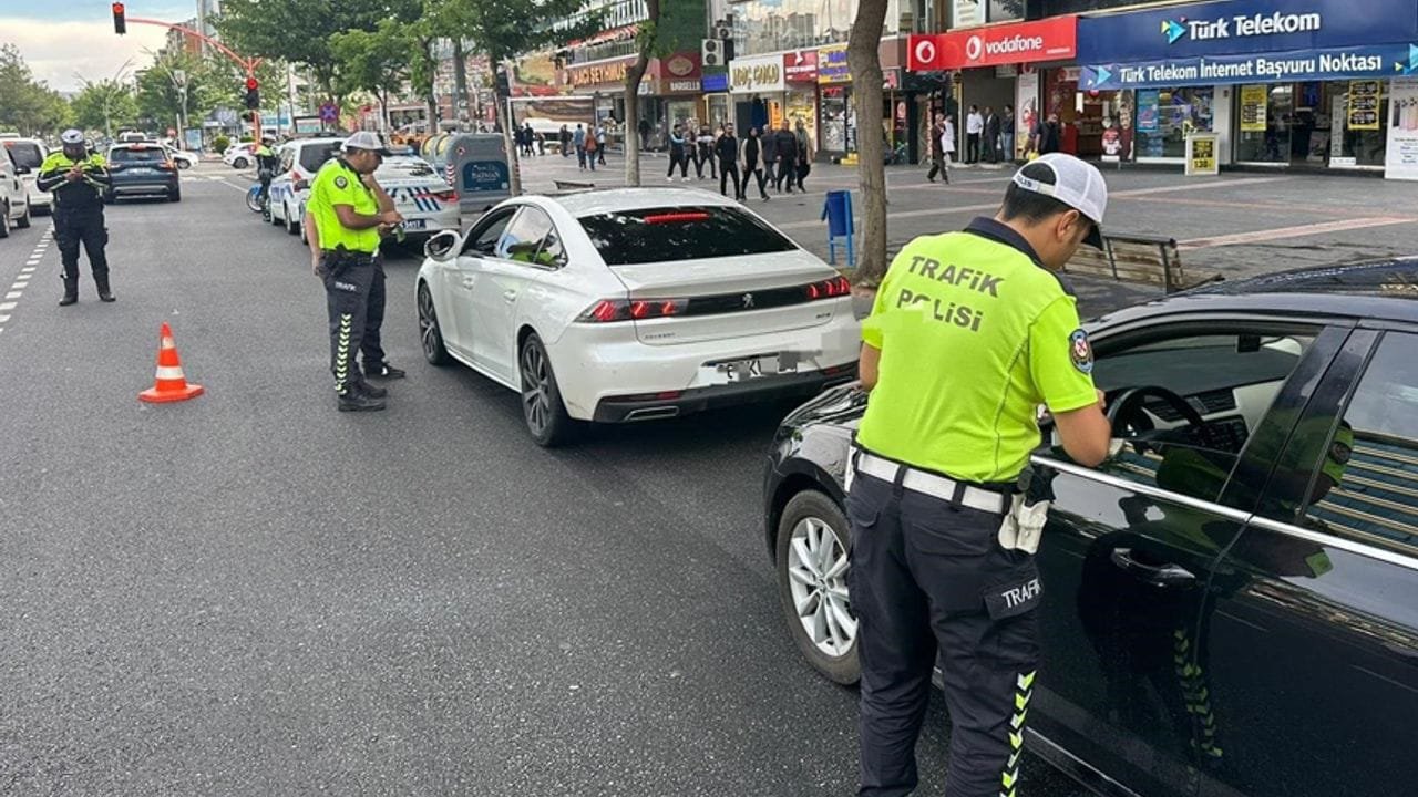 Diyarbakır’da trafik denetimlerinde hataya af yok