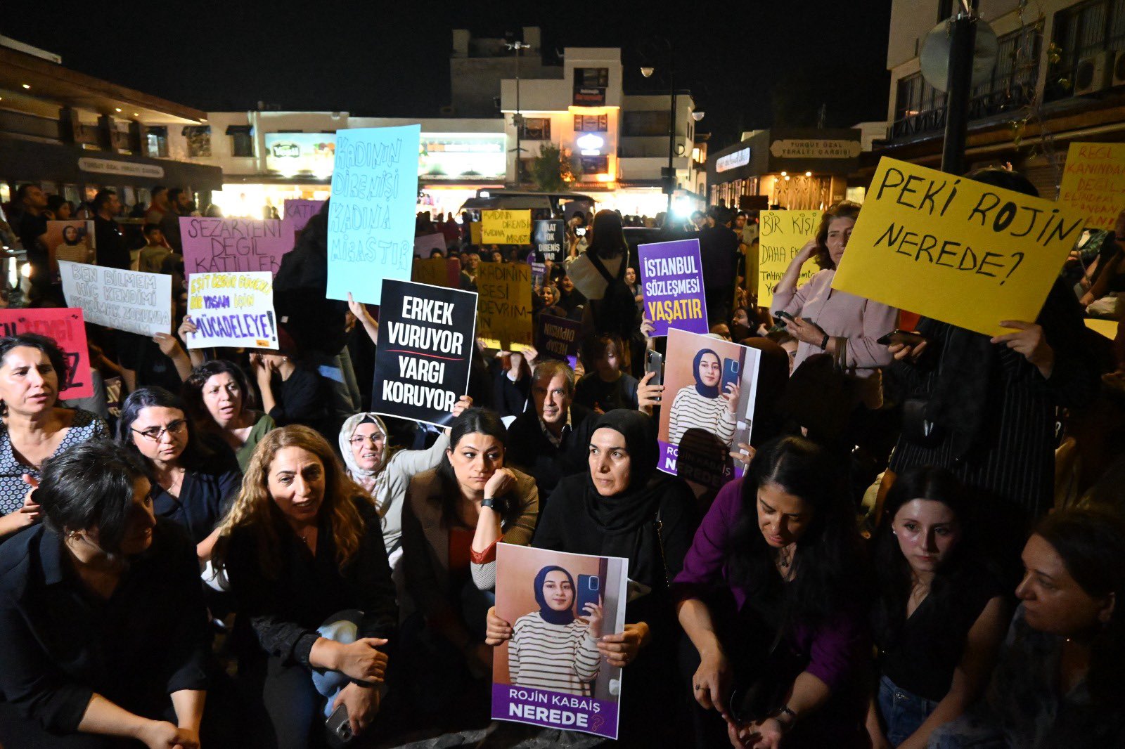 Kadın cinayetleri Diyarbakır’da protesto edildi