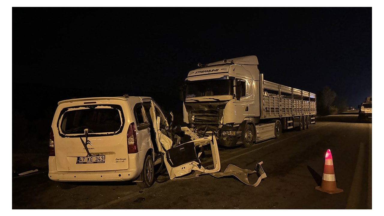 Diyarbakır’da zincirleme kaza: 3 ölü, 3 yaralı