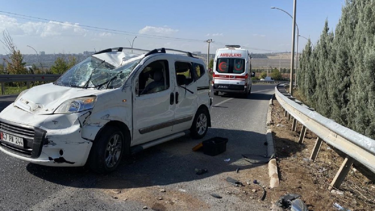 Diyarbakır'da aşırı hız kazaya neden oldu: 3 yaralı