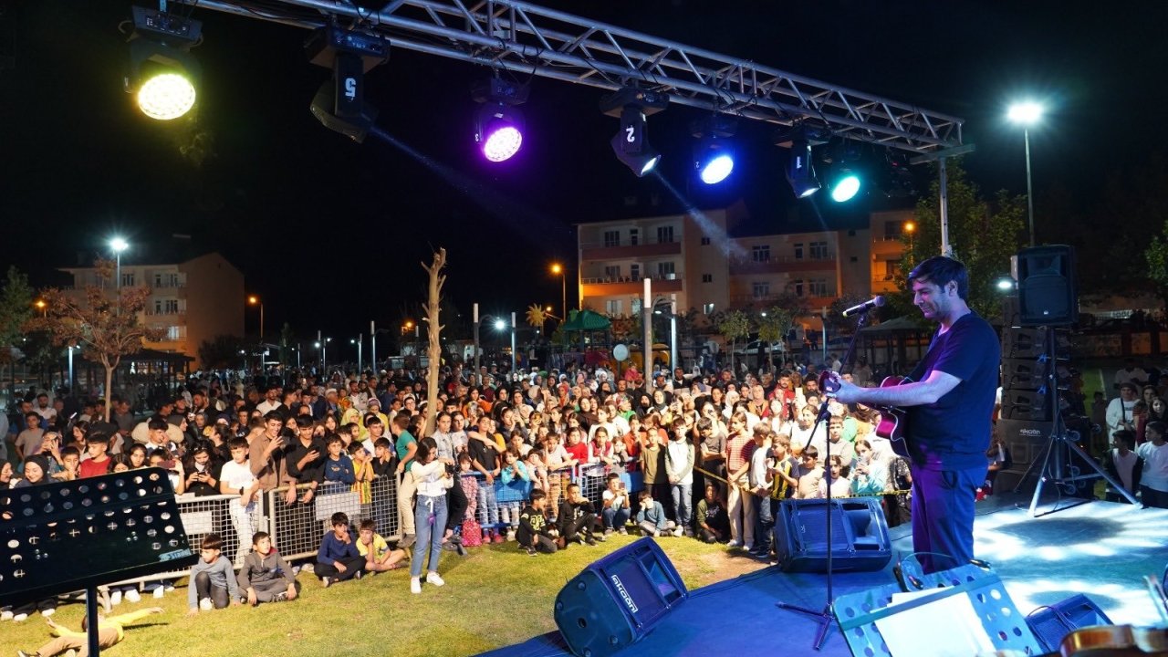 Kulp’ta halk konserine yoğun ilgi