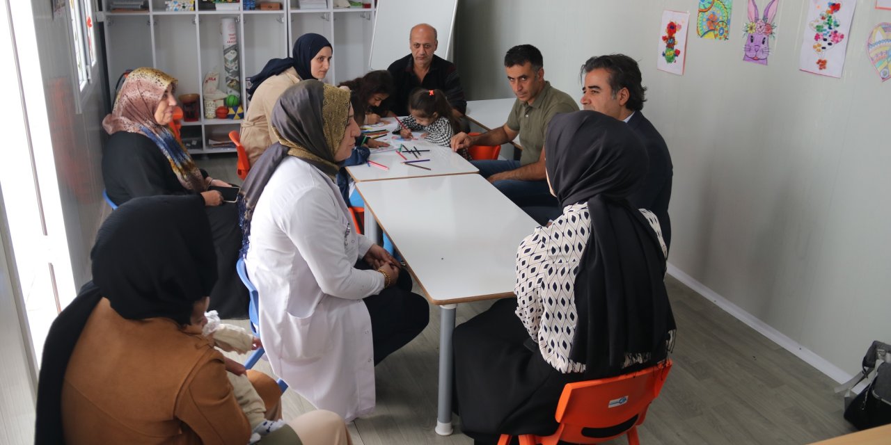 Diyarbakır’da kanser tedavisi gören çocuklar konteyner derslikte eğitim alıyor