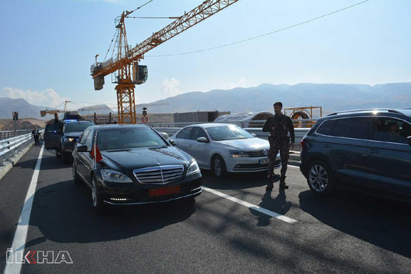 Hasankeyf-2 Köprüsü trafiğe açıldı