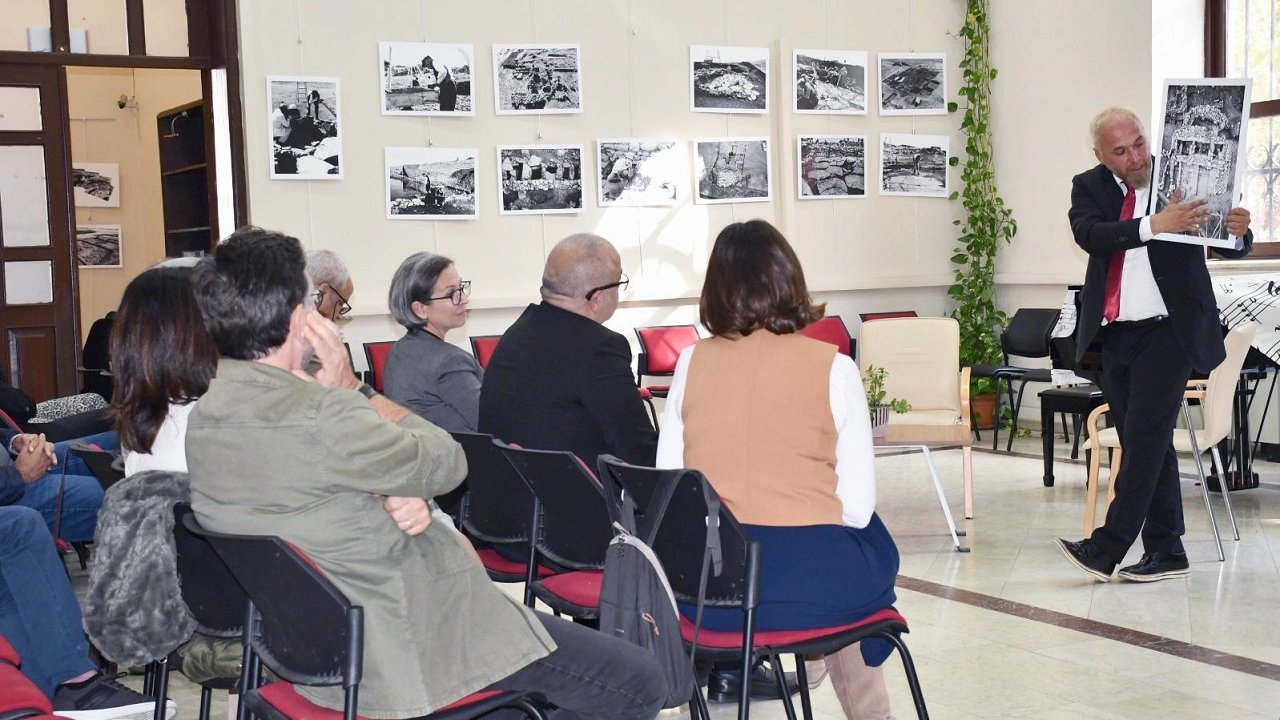 'Çayönü Tepesi: 60 yıl 60 an' fotoğraf sergisi Çanakkale'de