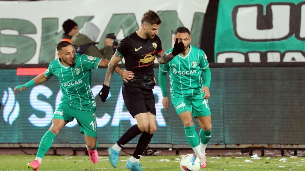 Amedspor, deplasmandan puanla dönüyor