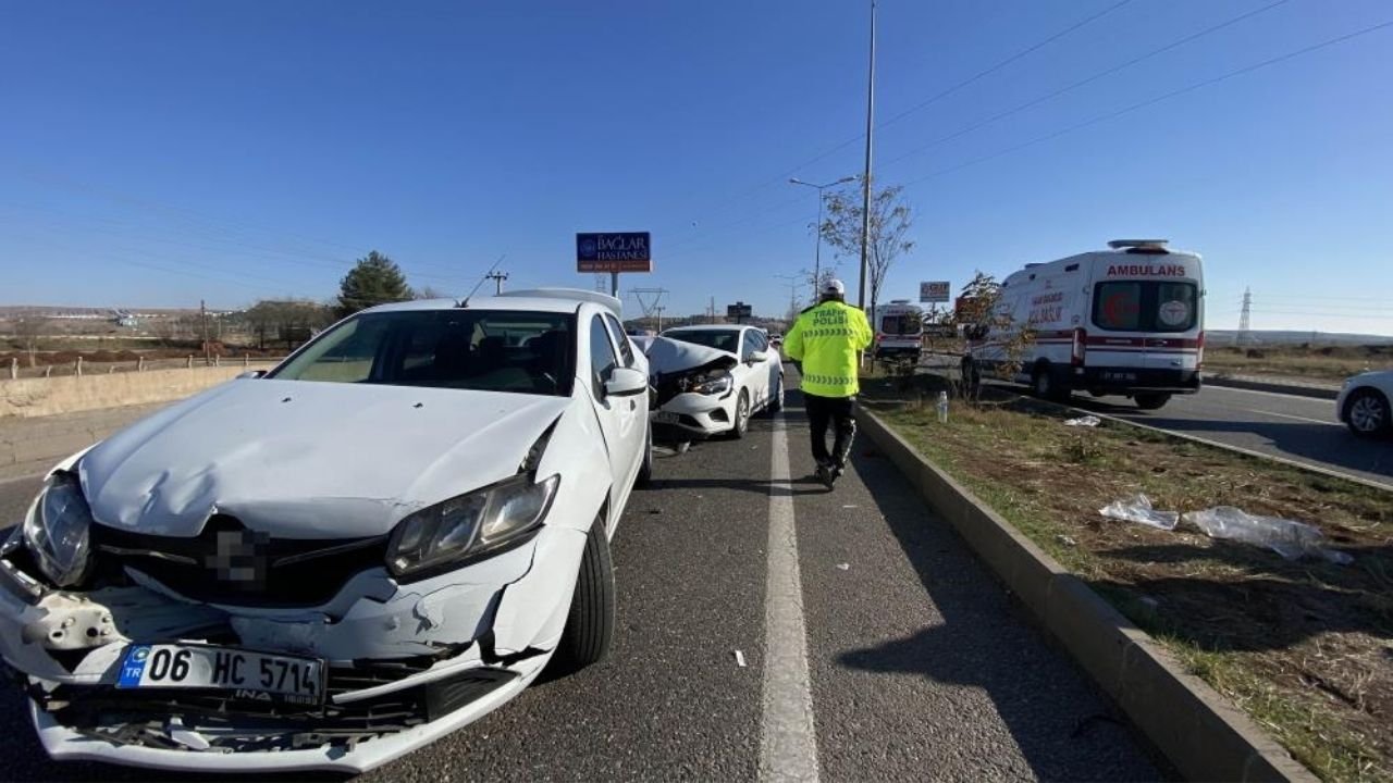 Diyarbakır’da zincirleme kaza: 5 yaralı