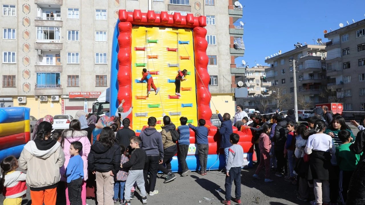 Diyarbakır | Bağlar'da çocuklar sanat ve sporla buluştu