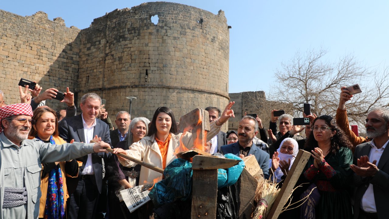 Nevroz deklarasyonu Diyarbakır’da açıklandı