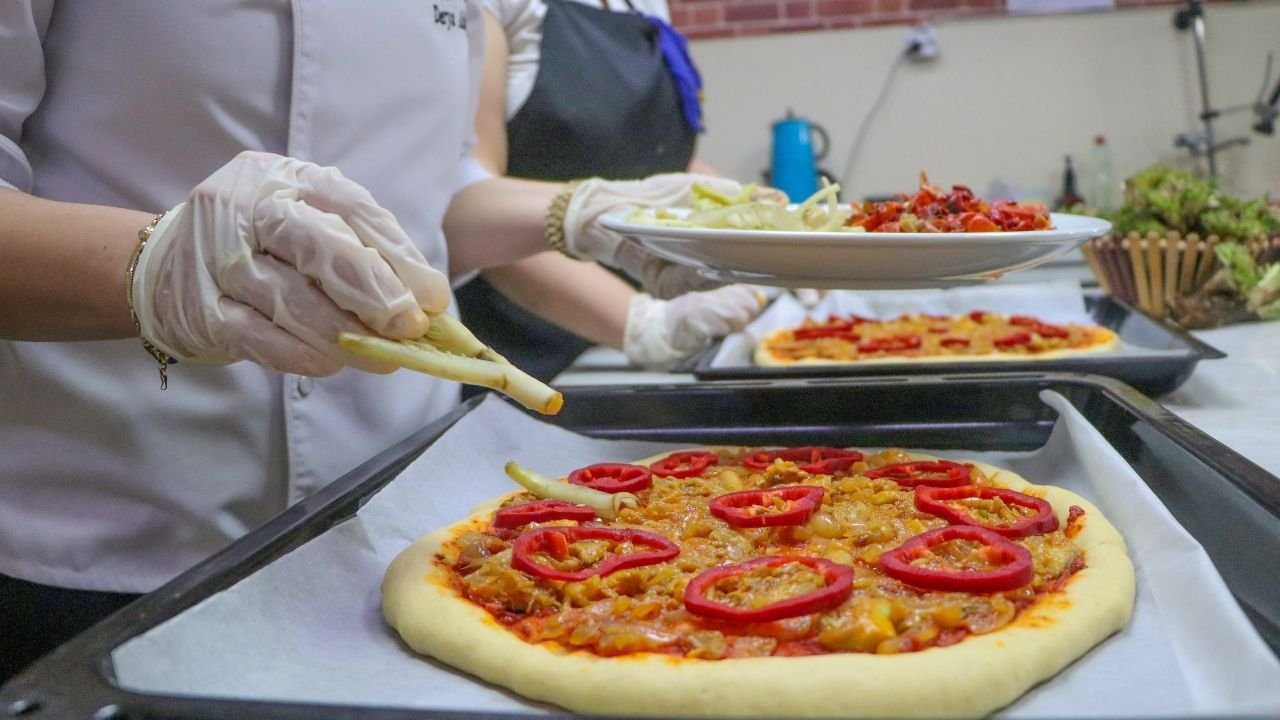 İtalyan pizzasına Diyarbakır dokunuşu; Kengerli pizza