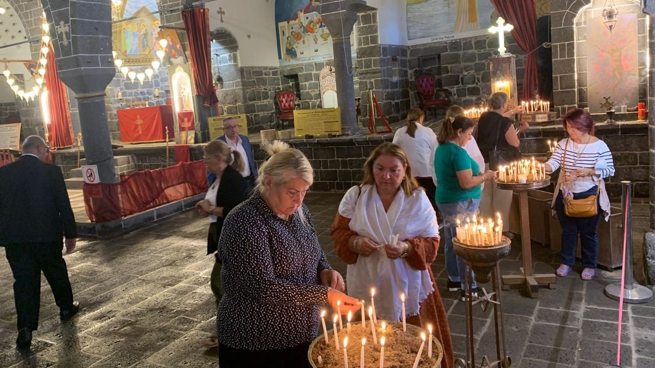 Keldaniler 50 yıl sonra ilk defa Diyarbakır’a geldiler