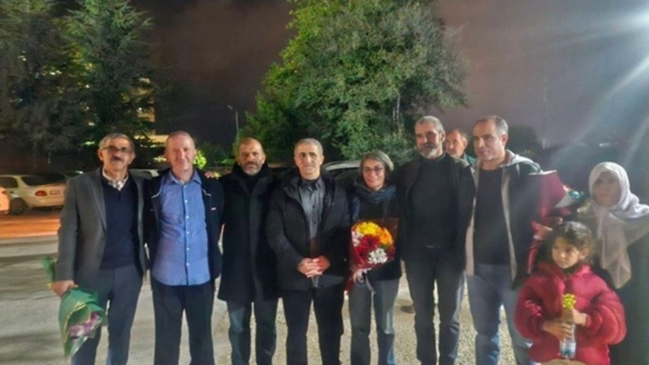 30 yıldır cezaevinde olan 6 tutuklu tahliye edildi