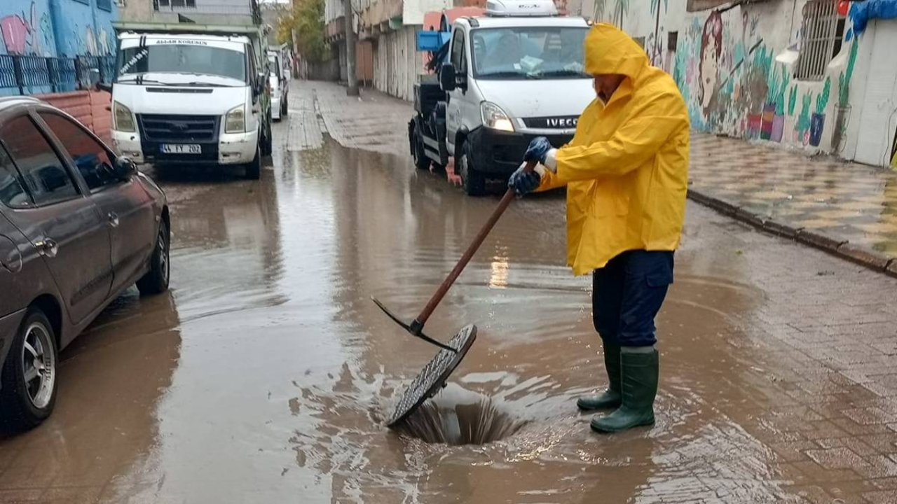 Diyarbakır’da yağmur hem sevindirdi hem üzdü