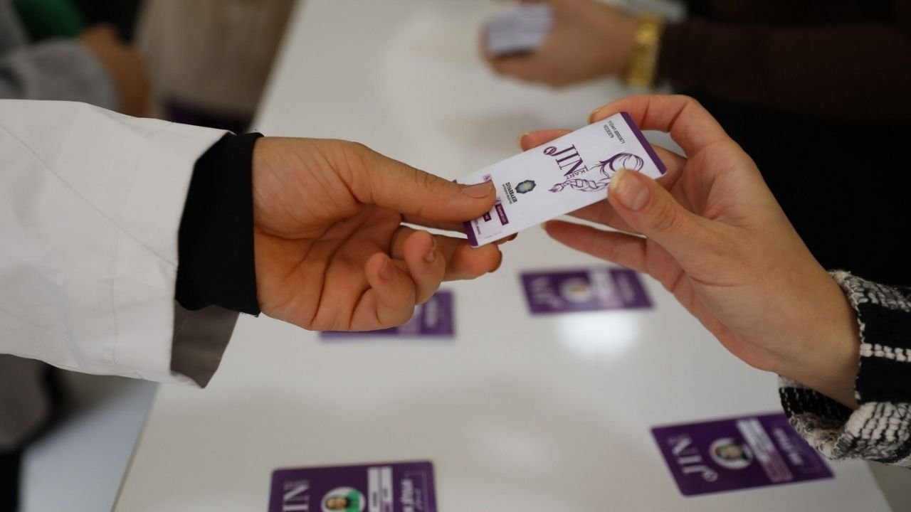 Diyarbakır'da 8 bin kadına JINKART dağıtıldı