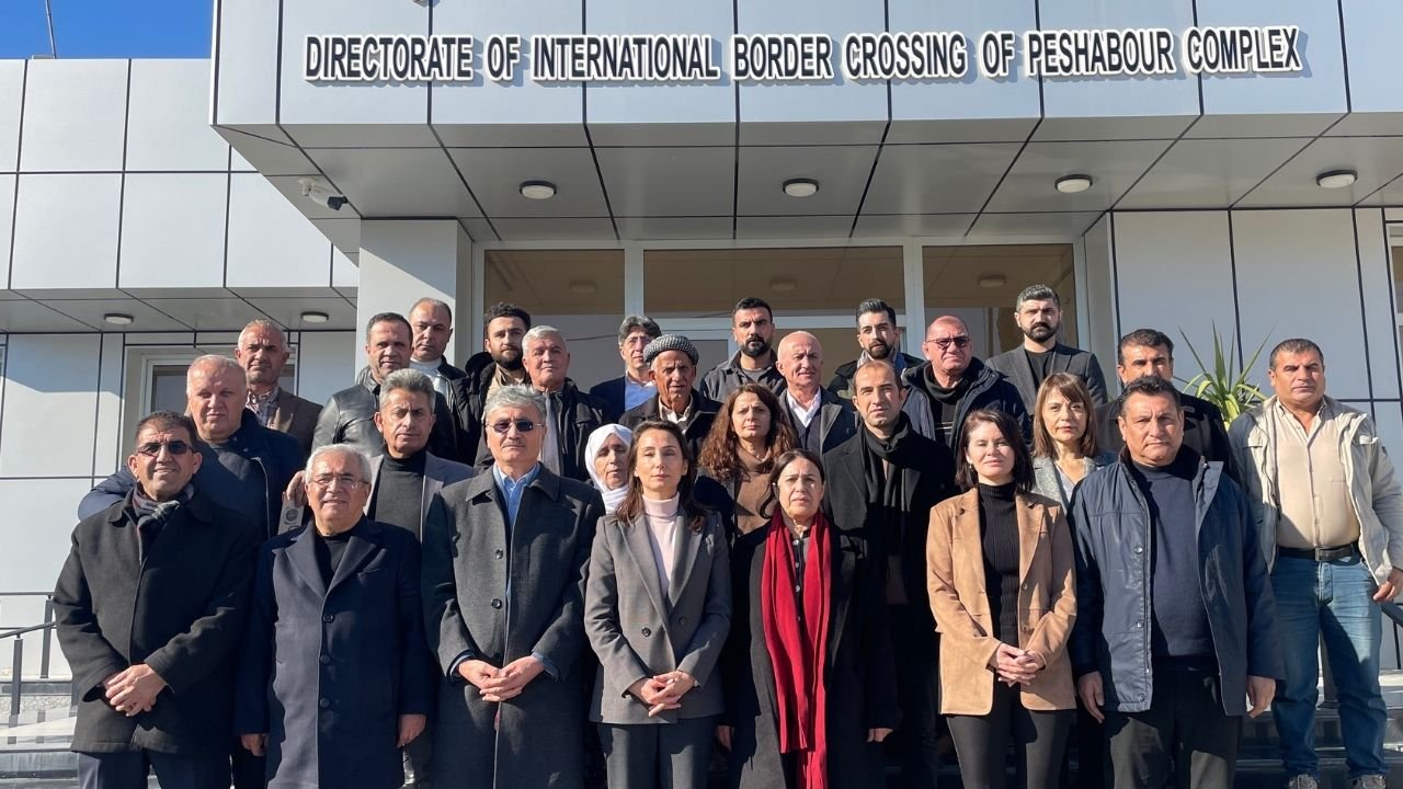 Dem Parti ve DBP eşbaşkanlarının da olduğu heyet Rojava’ya gitti