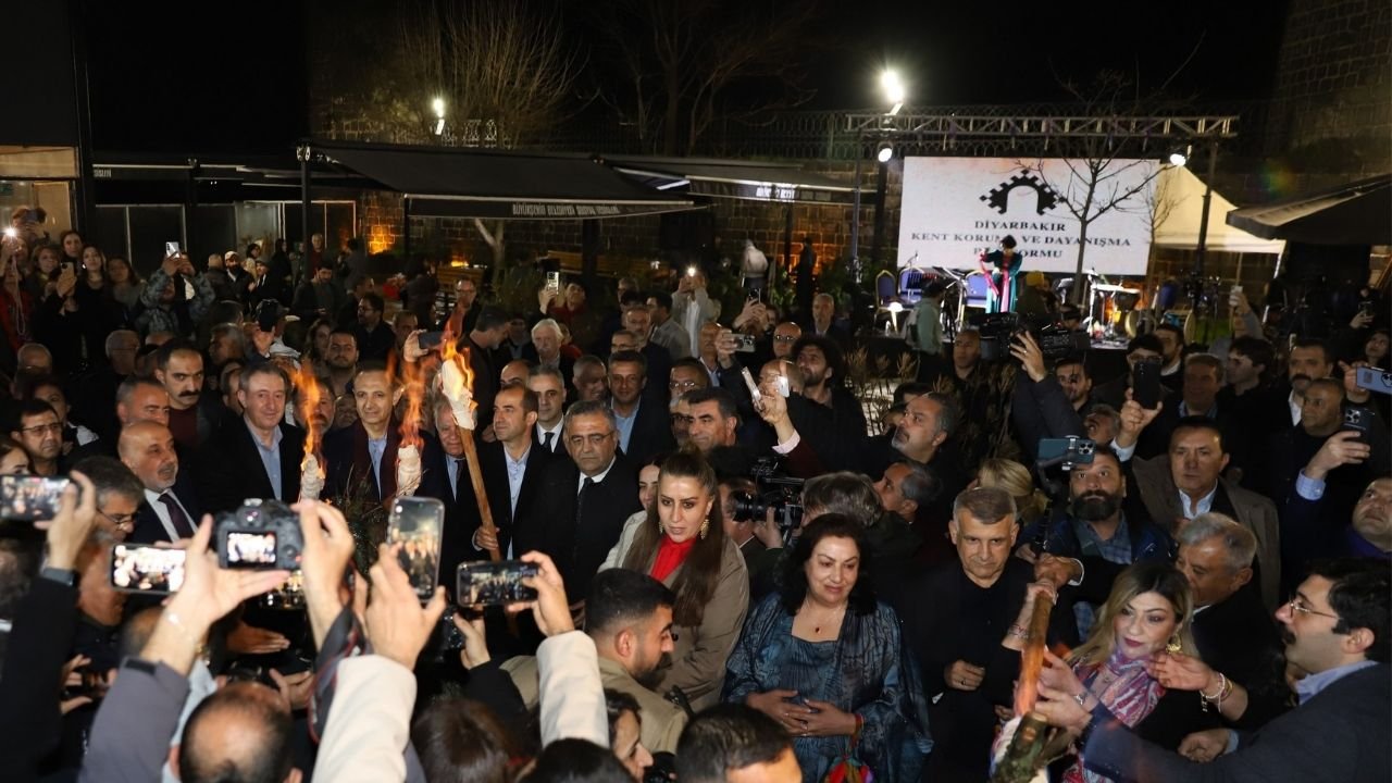 Diyarbakır’da Newroz resepsiyonu; Kimler katıldı?