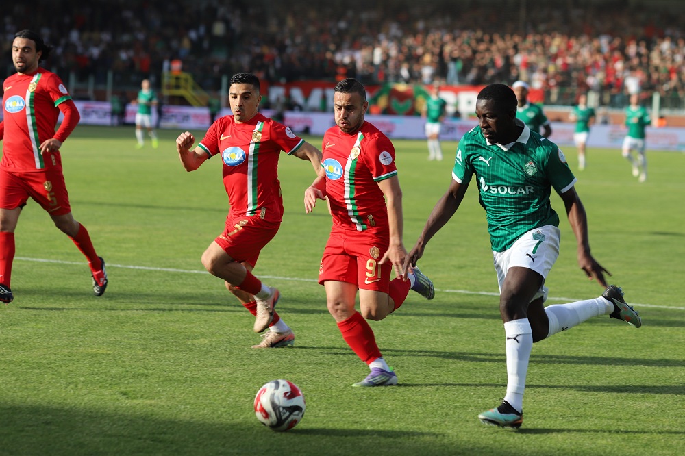 Amedspor’un saha içindeki mücadelesi Süper Lig ile taçlandı