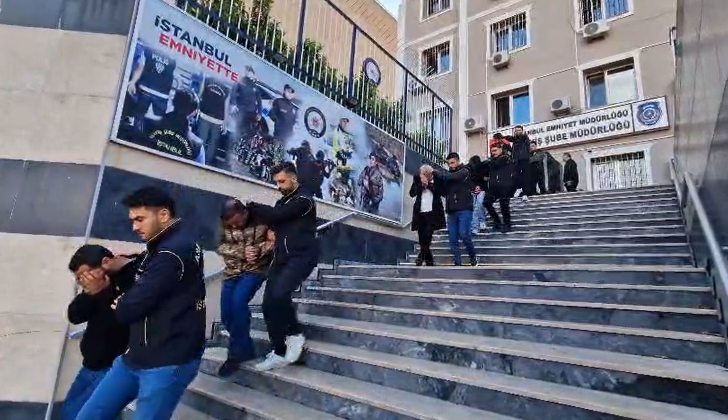 Diyarbakır’da ‘change’ araç operasyonu: 24 gözaltı
