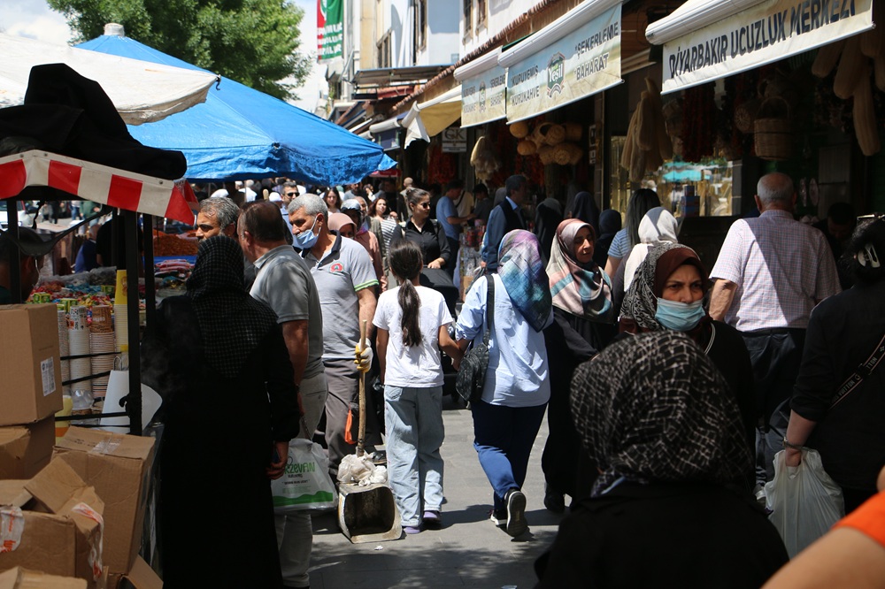 Çarşı pazarda bayram bereketi!