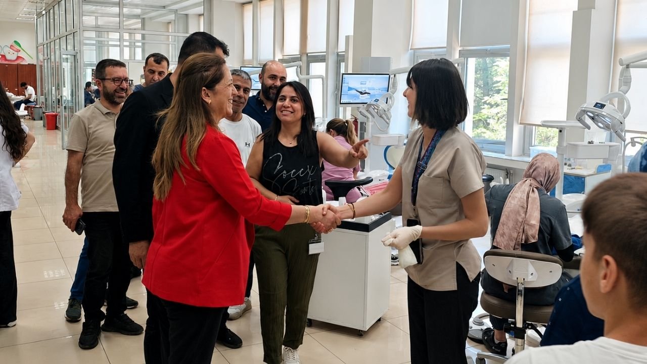 DİSK Genel Başkanı Çerkezoğlu, Diyarbakır’da sağlık çalışanlarıyla buluştu