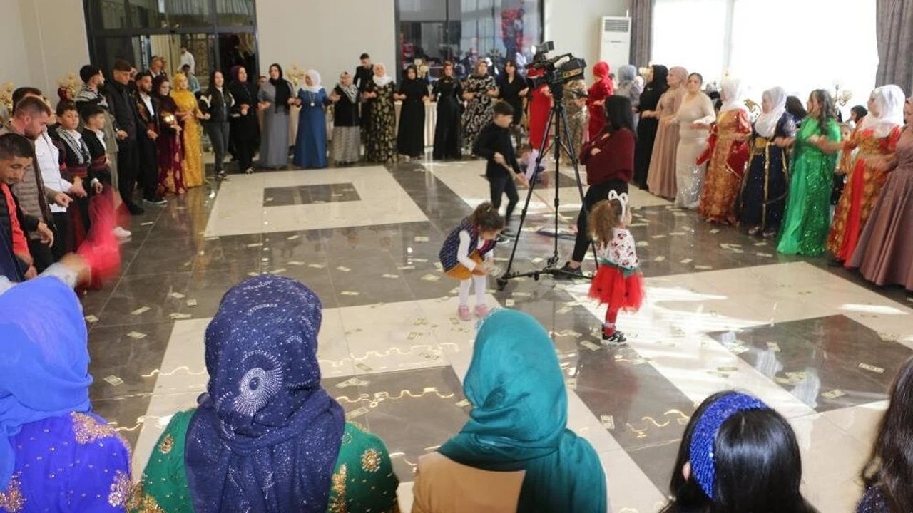 Diyarbakır Düğünlerinde 'Altın' Dokunuş: Kara Kara