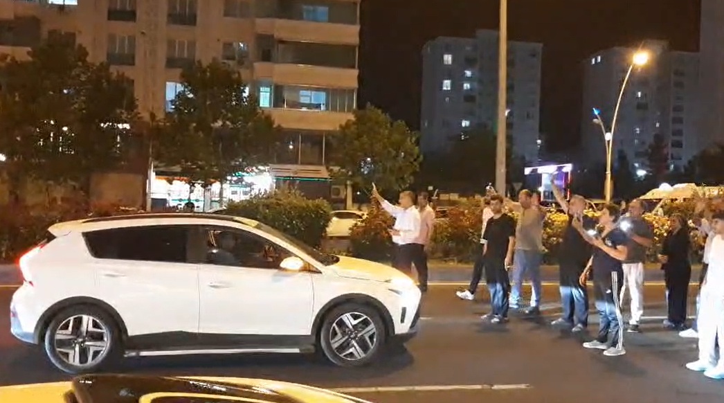 Diyarbakır’da halk isyan etti: ‘Ölüm yolu’ daha kaç can alacak?