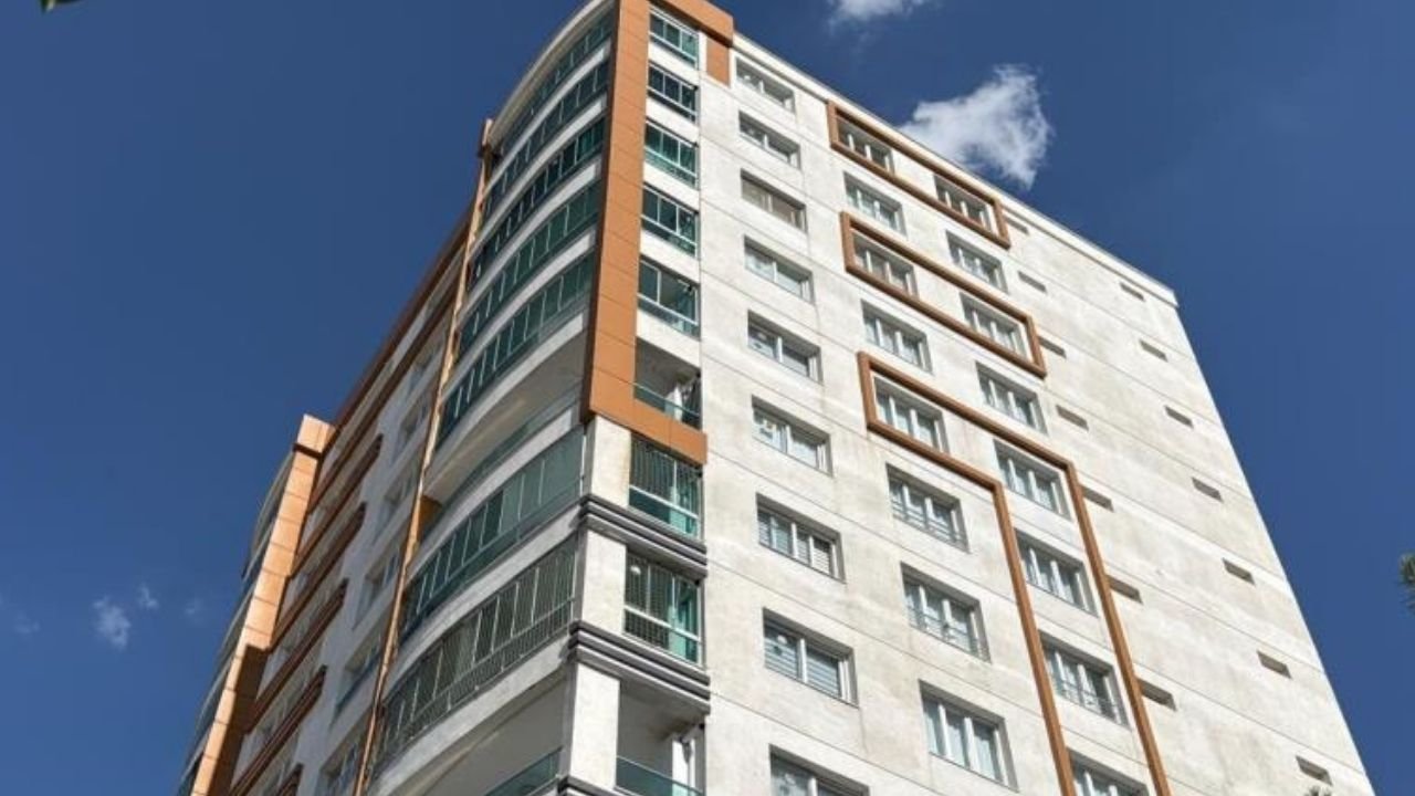 Diyarbakır’da balkondan düşen kız çocuğu yaşamını yitirdi