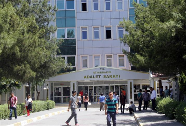 Diyarbakır'da iş yerine patlayıcı atılması davası:  4 sanığa 40 yıla kadar hapis istemi