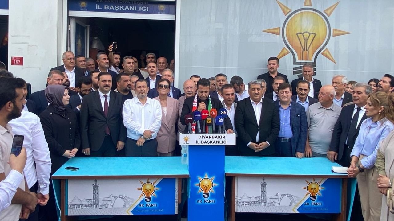 AK Parti Diyarbakır İl Başkanı Hamit Sümer göreve başladı