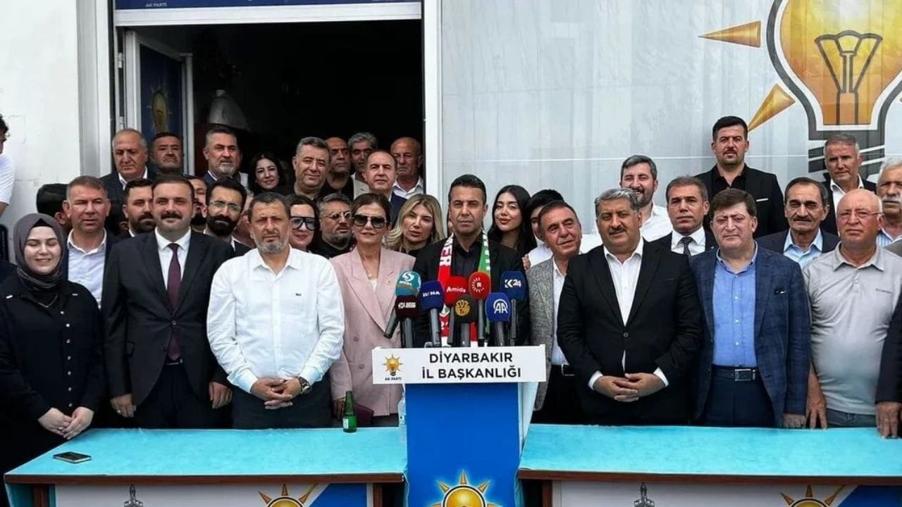AK Parti Diyarbakır’da Hamit Sümer dönemi başladı: Eski başkanın yokluğu dikkat çekti
