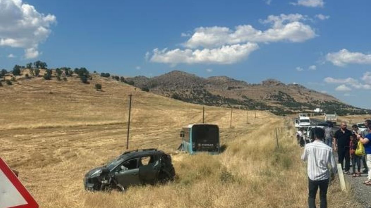 Diyarbakır’da faciadan dönüldü! Çarpışmadan kaçarken kaza yaptılar