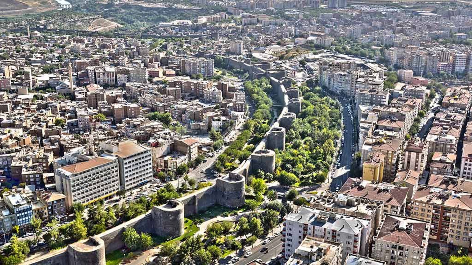 Diyarbakır’da şok istifa!