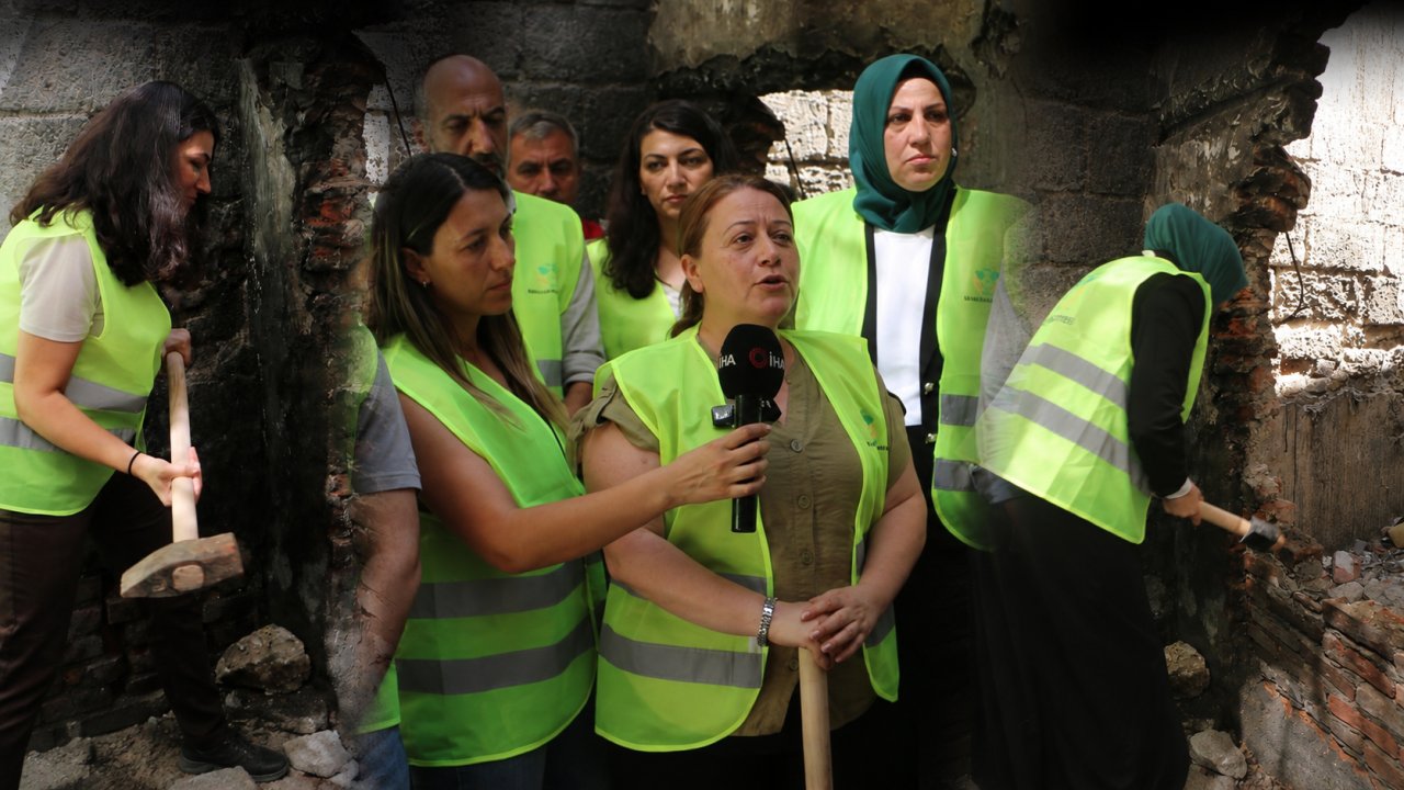 Diyarbakır'da uyuşturucuyla mücadelede ilk balyozu kadınlar vurdu