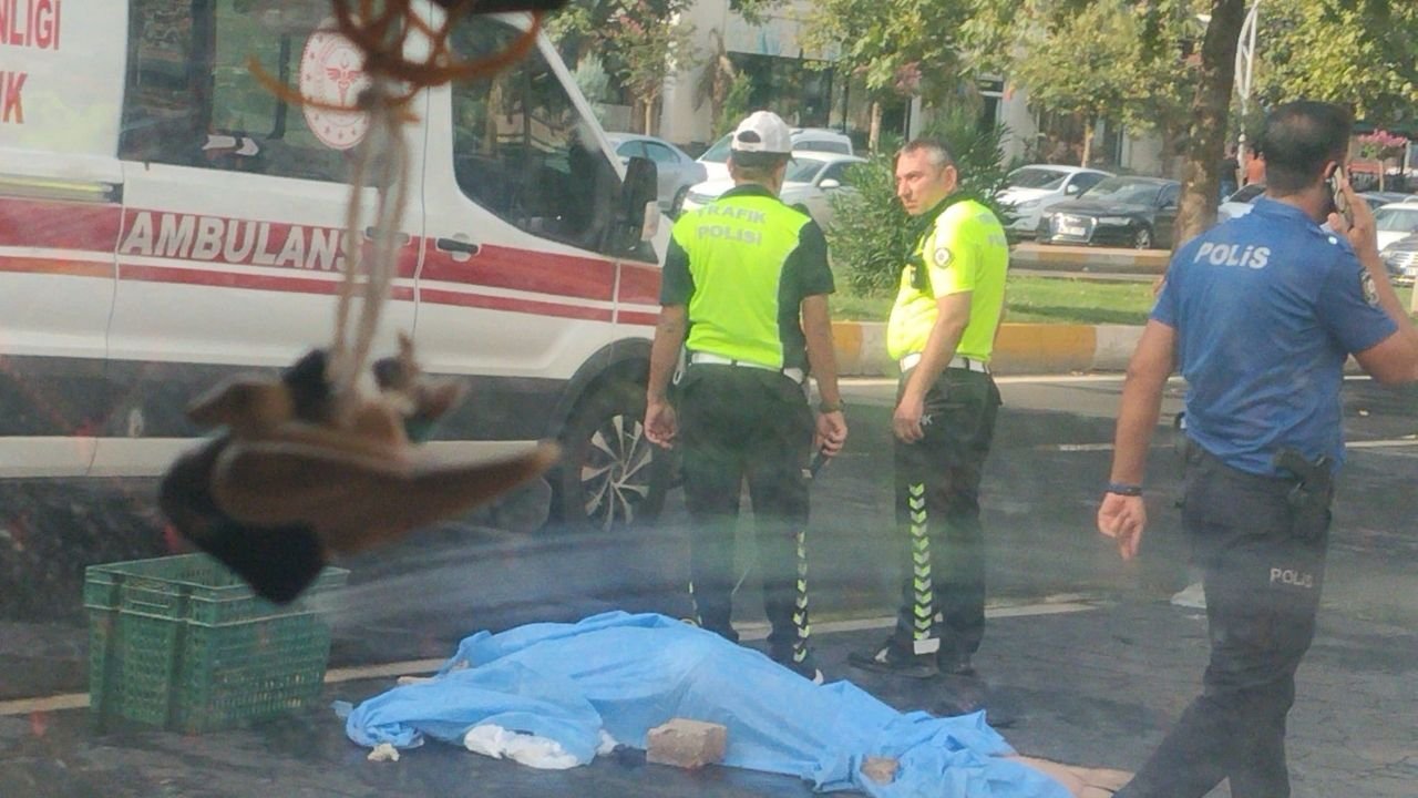 Diyarbakır’da feci kaza: Aracın çarptığı yaya hayatını kaybetti