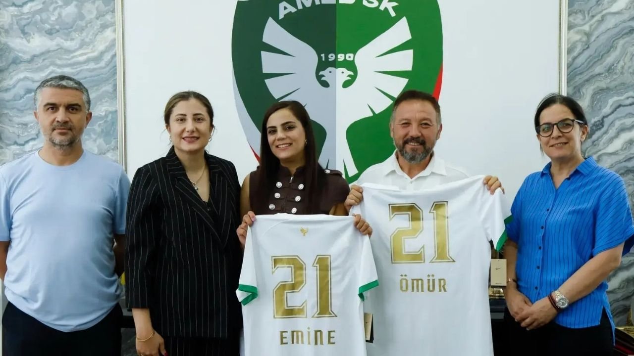 Trabzon’da saldırıya uğramışlardı; Amedspor, Diyarbakırlı aileyi ağırladı