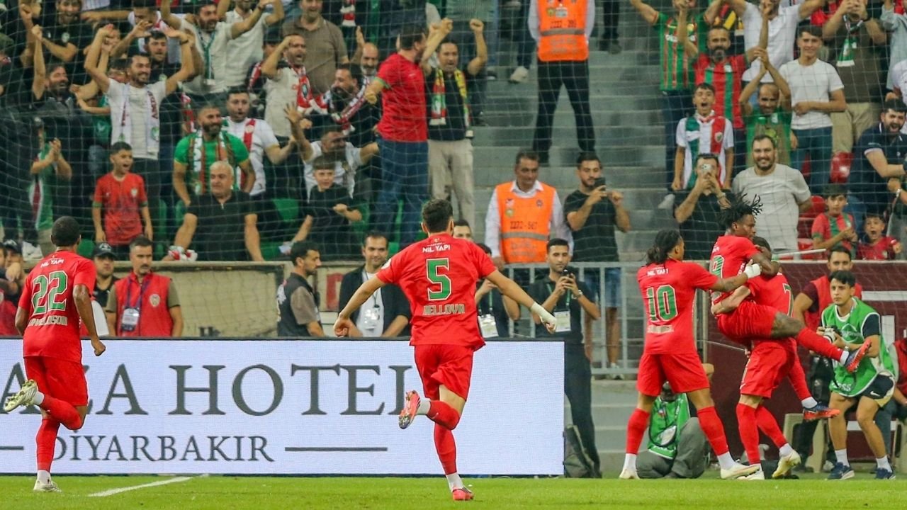 Amedspor zirveye ortak oldu; Başakşehir’e tarihi fark: 5-0